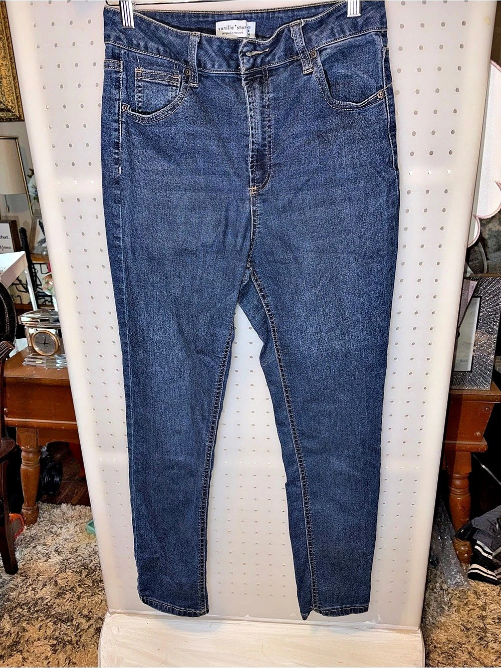 Vanilla Star Skinny Jeans in Blue Waist 31 Like New
